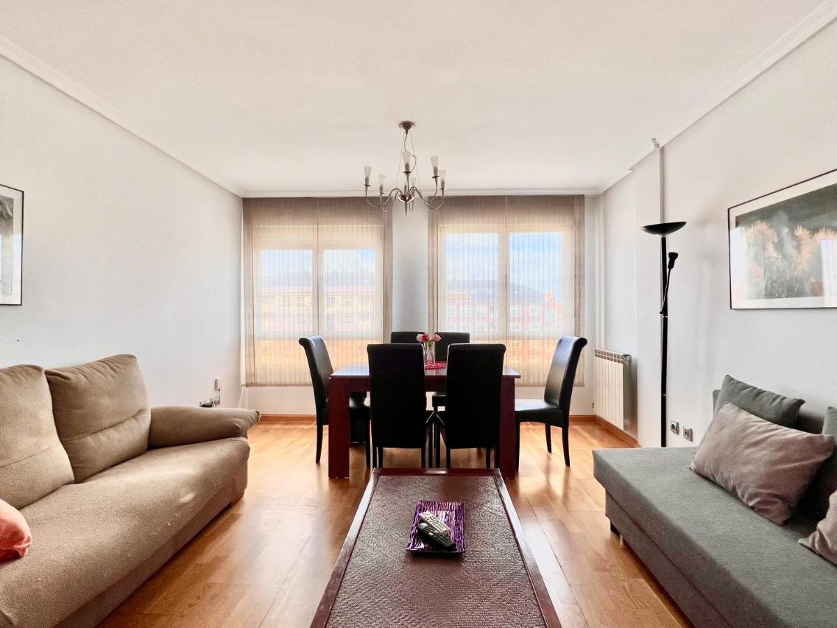 Housingleon - Conde Duplex Con Garaje Gratuito Apartment Luaran gambar